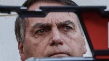 Bolsonaro volta a sinalizar a interlocutores que prefere morrer a ser preso